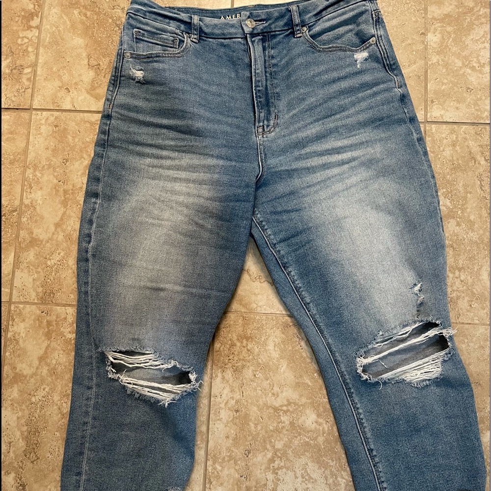 American Eagle mom jeans